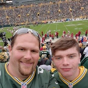 Meet your Posher, Christopher